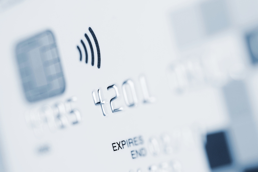The Rise of Contactless Payments: Best Credit Cards for Tap and Go in England